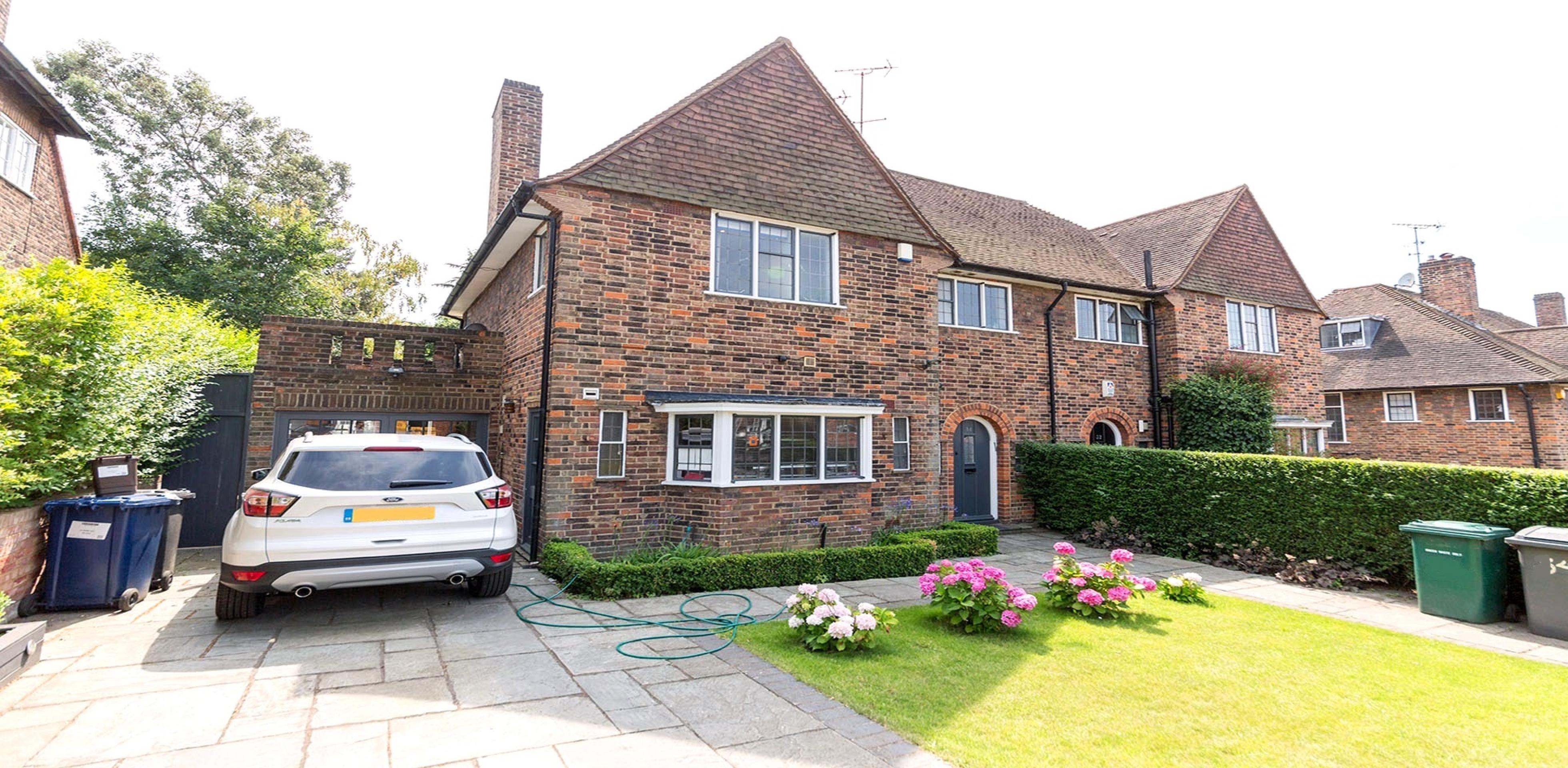 Modern Family Home Brim Hill , Hampstead Garden Suburb N2